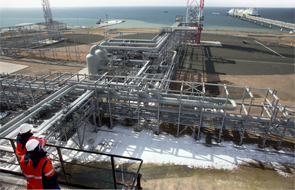 LNG plant with oil export terminal, Sakhalin, Russia. (photo)