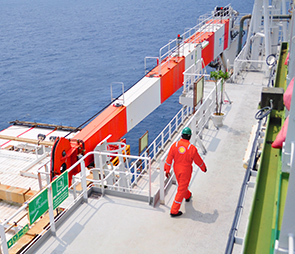 A floating production storage and offloading vessel at the Bonga field, 120 kilometres offshore Nigeria. (photo)