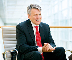 Ben van Beurden, Chief Executive Officer (photo)