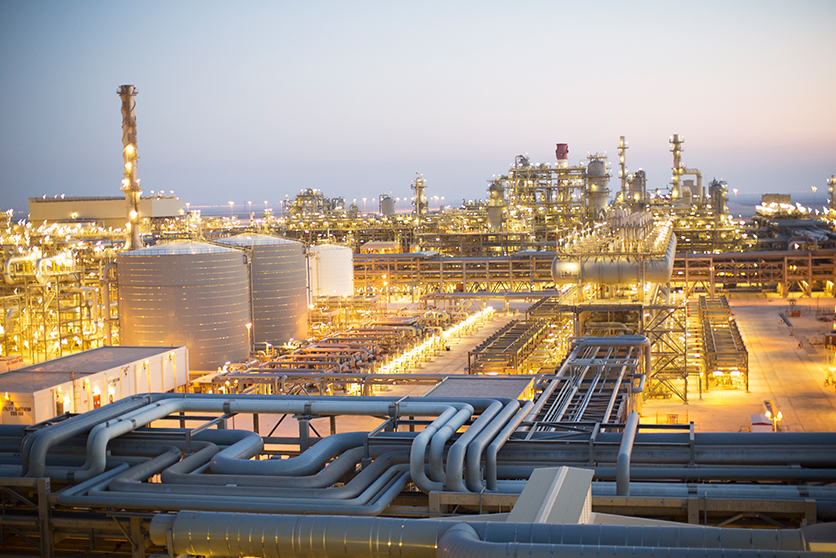 Pearl GTL Plant, Qatar at dusk (photo) (photo)
