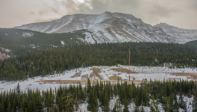 Two radio towers at our Waterton shales project in Canada (photo)
